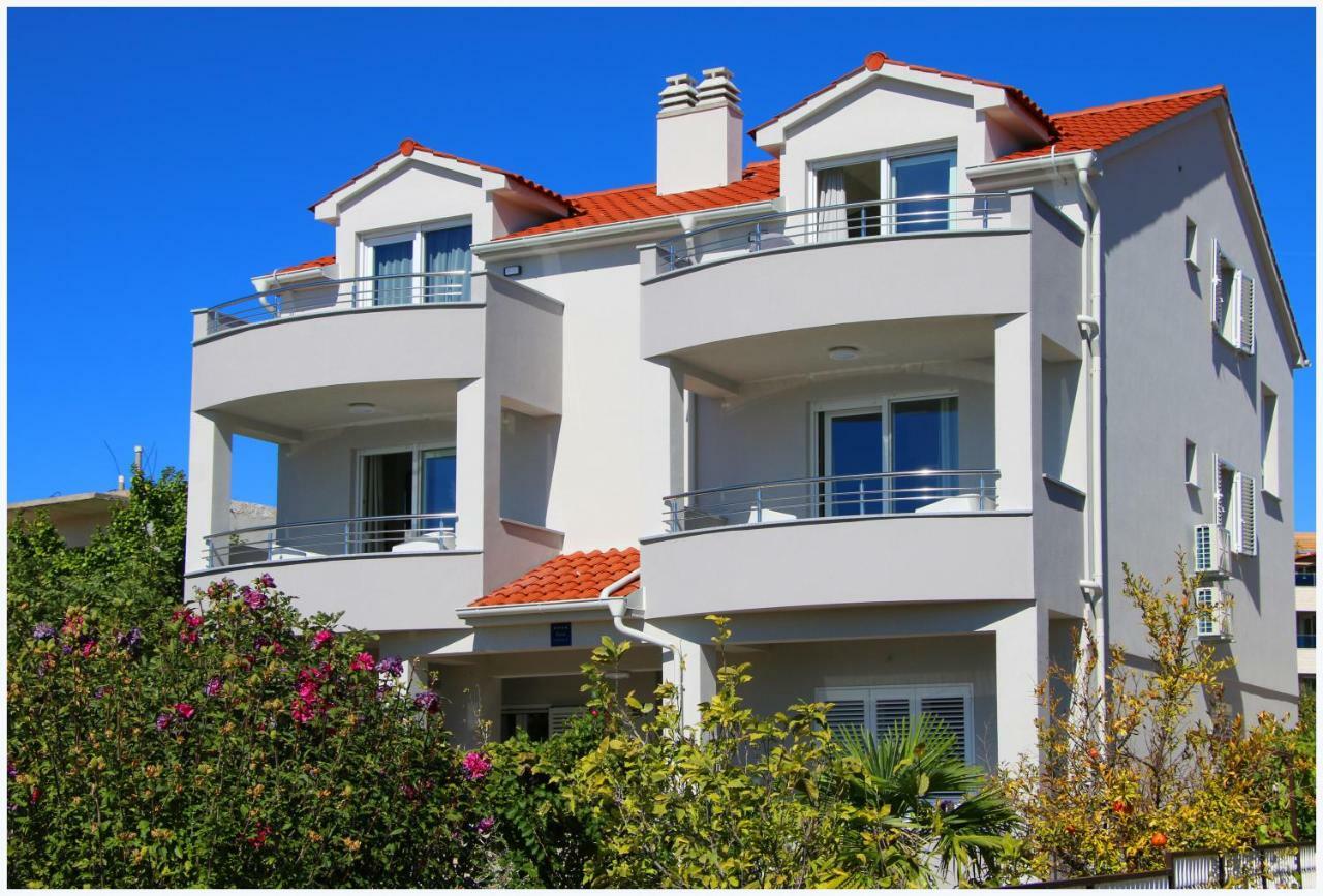 Apartments Silver Beauty Рогозниця Екстер'єр фото